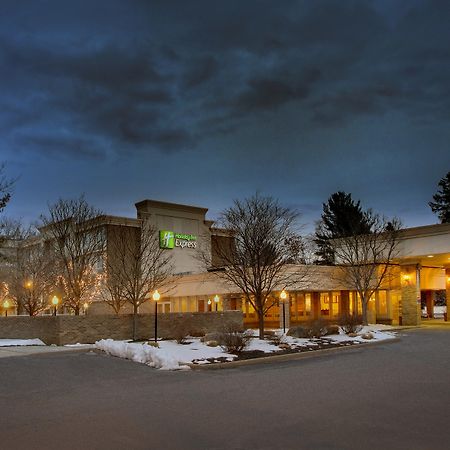 Holiday Inn Express Poughkeepsie By Ihg Екстер'єр фото