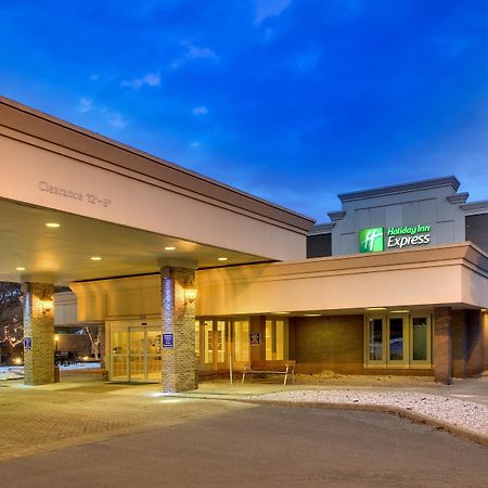 Holiday Inn Express Poughkeepsie By Ihg Екстер'єр фото