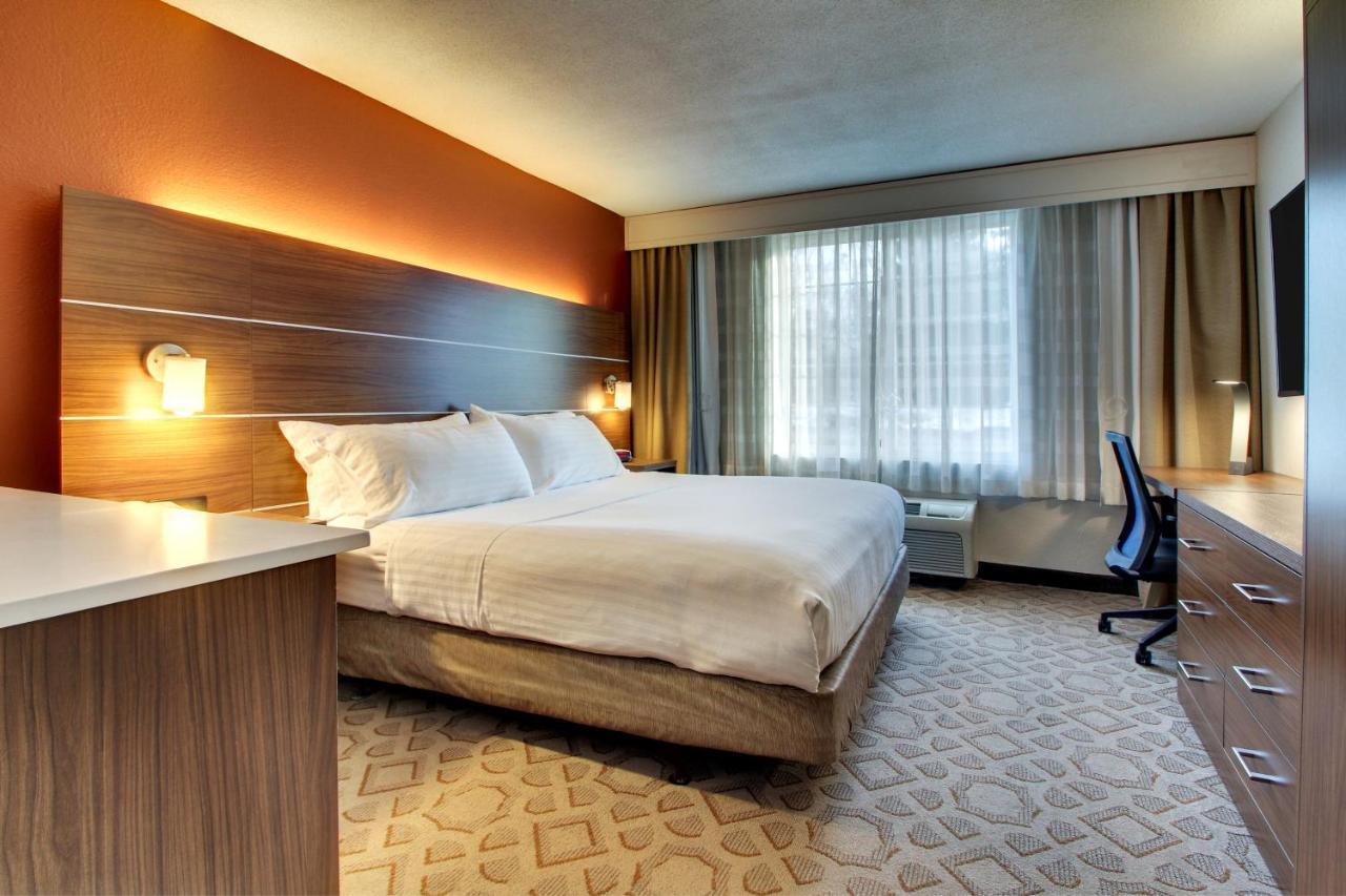 Holiday Inn Express Poughkeepsie By Ihg Екстер'єр фото