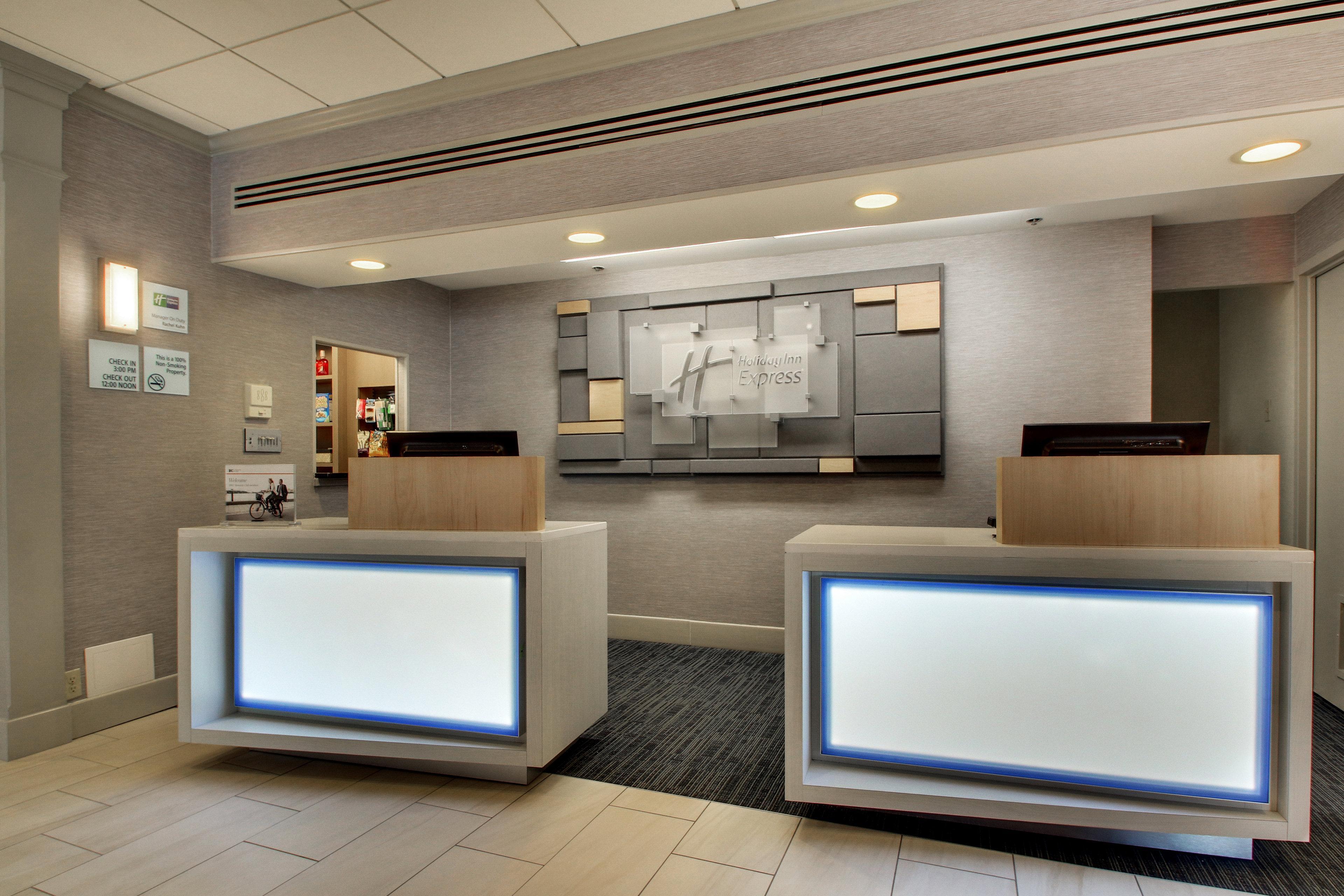 Holiday Inn Express Poughkeepsie By Ihg Екстер'єр фото