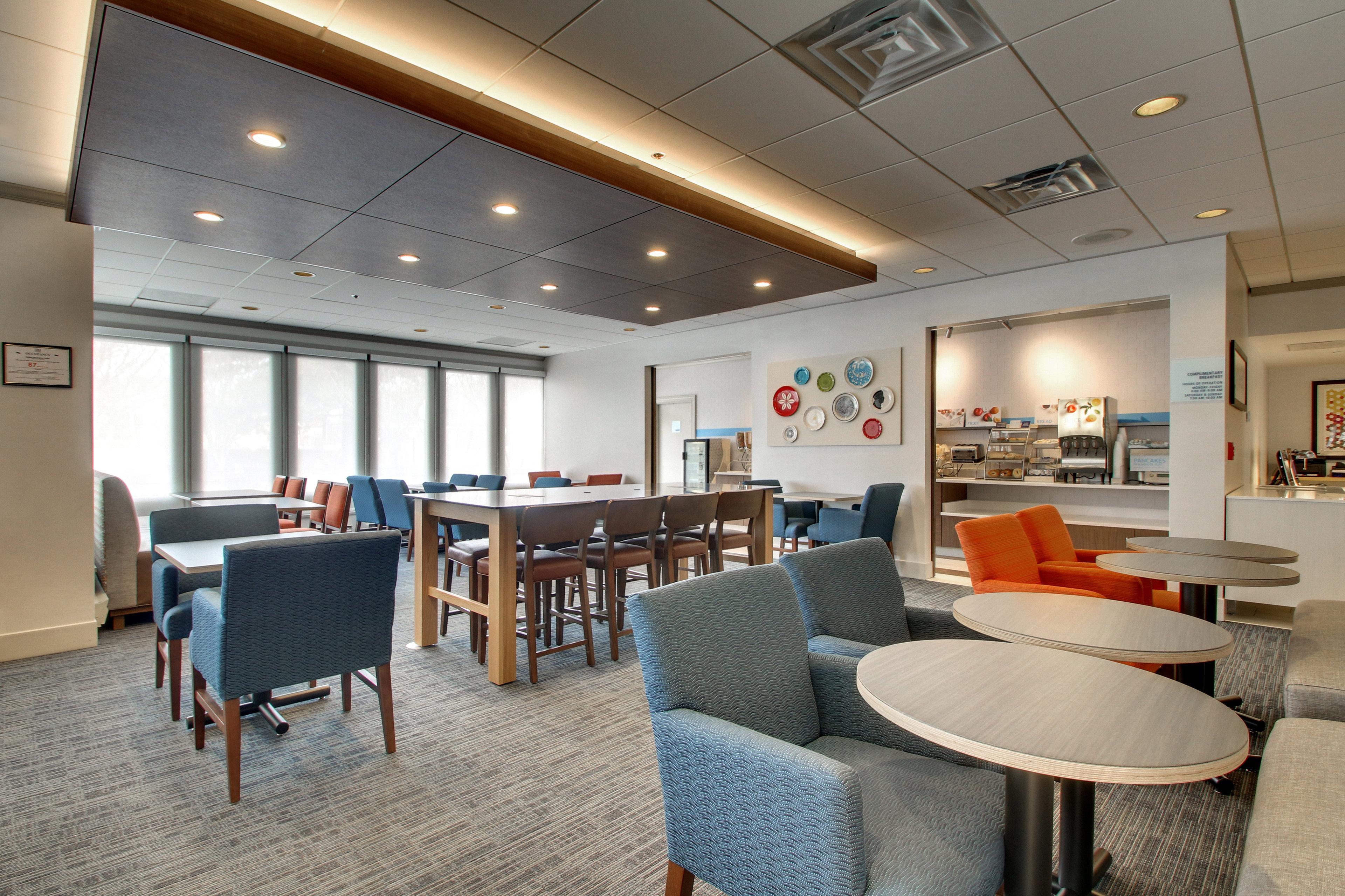 Holiday Inn Express Poughkeepsie By Ihg Екстер'єр фото
